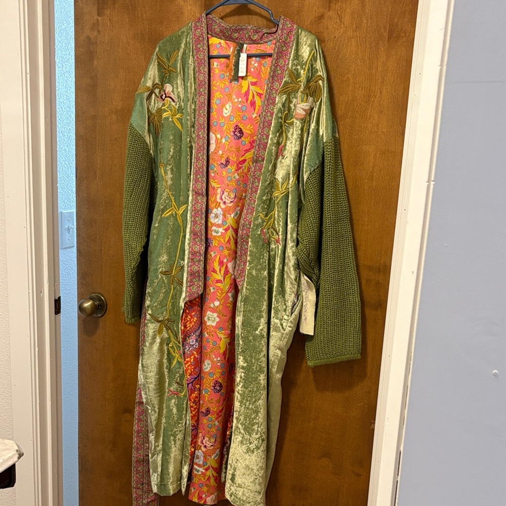 474. Aratta Embroidered Green Velvet & Knit Open Cardigan - Picture 2 of 5